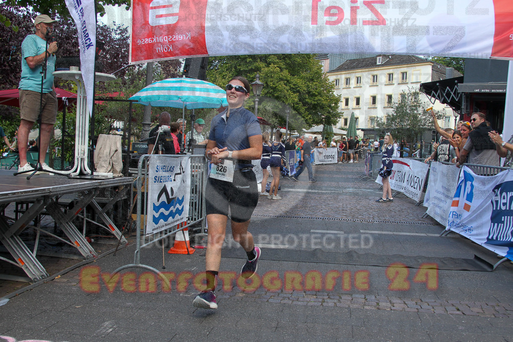 250824_1525_EV4_2869 | Sportfotografie im Rhein-Sieg Kreis, Köln, Bonn, NRW, Rheinland Pfalz, Hessen, etc. Unser Tätigkeitsfeld umfasst den Laufsport vom Volkslauf über den Marathon, Duathlon, Triathon bis zum Ultralauf wie Kölnpfad Ultra oder Schindertrail.