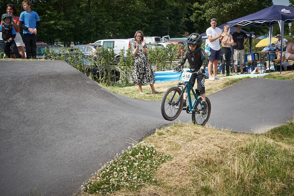 202506251-02 PM25 56@sebastiankopp | German Pumptrack Series - Realisiert mit Pictrs.com