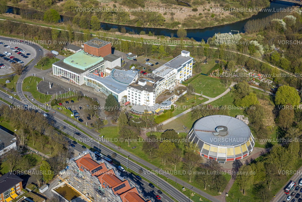 Luenen250403581 | Luftbild, Heinz-Hilpert-Theater, Hansesaal, Ringhotel Am Stadtpark und Rundsporthalle, Lünen, Ruhrgebiet, Nordrhein-Westfalen, Deutschland