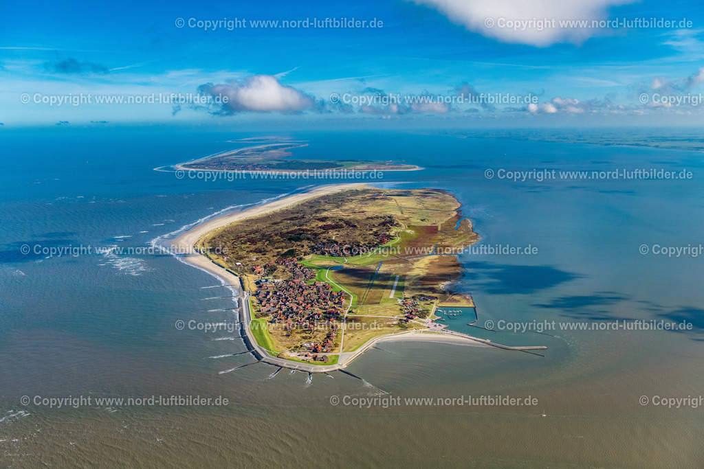 Baltrum_ELS_6799091022 | BALTRUM 09.10.2022 Küstenbereich der Nordsee - Insel in Baltrum im Bundesland Niedersachsen, Deutschland. Weiterführende Informationen bei: Nordseeheilbad Insel Baltrum. // Coastal area North Sea - Island in Baltrum in the state Lower Saxony, Germany. Further information at: Nordseeheilbad Insel Baltrum. Foto: Martin Elsen
