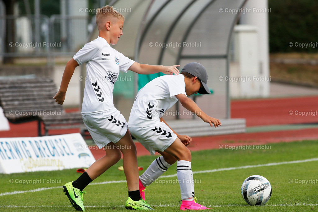 FUSBALLCAMPHERWIGDRECHSEL_43 | bilder, linz, photo, foto, fussball, sport, fotolui, bundesliga