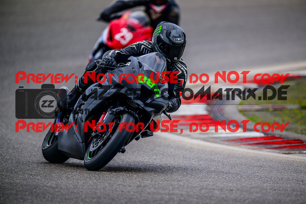 MaZZes_FotoMatrix_240910_6007705_4854 | GELB