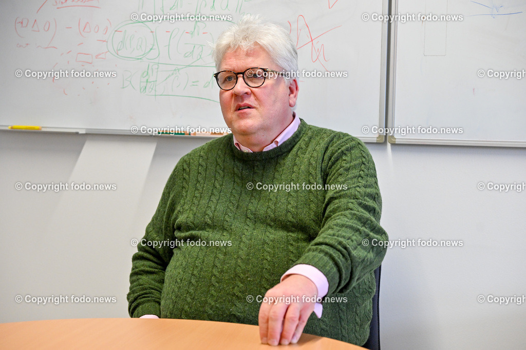 Sepp Hochreiter_ JKU-Institut fuer Machine Learning_ 09.02.2024-15 | 09.02.2024, Johannes Kepler Universitaet Linz, AUT, JKU, Johannes Kepler Universitaet Linz, im Bild Sepp Hochreiter (JKU, Leitung Institut fuer Machine Learning)