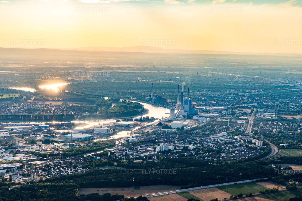 Luftbild: Rheinauhafen im Ortsteil Rheinau in Mannheim im Bundesland Baden-Württemberg in Deutschland. Foto: IMG_109357.jpg vom 30.07.2018 durch Werner Riehm/FLY-FOTO.de
