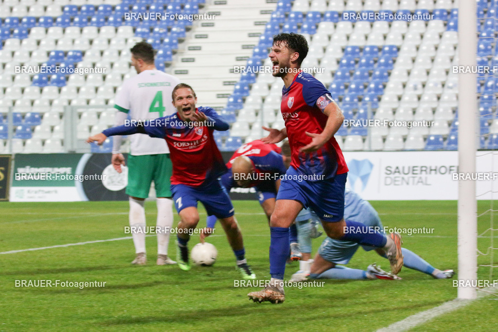 15.11.2025 KFC Uerdingen - SPVG Schonnebeck | Krefeld, Deutschland, 15.11.2025: Ole Pägffgen (KFC Uerdingen) jubelt nach seinem Siegtreffer während des Oberliga Niederrhein Spiels zwischen KFC Uerdingen  - Spvg Essen Schonnebeck am 15.11. 2025 im Krefelder Grotenburg - Stadion in Krefeld, Deutschland. (Foto Ralph Görtz / Brauer-Fotoagentur)