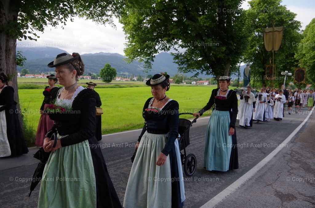IMGP6215 | fotografiert von Axel PollmannLeonhardi Wallfahrt Benediktbeuern und Murnau, Fronleichnam, Fasching, Landschaft im Loisachtal und Benediktbeuern  - Realisiert mit Pictrs.com