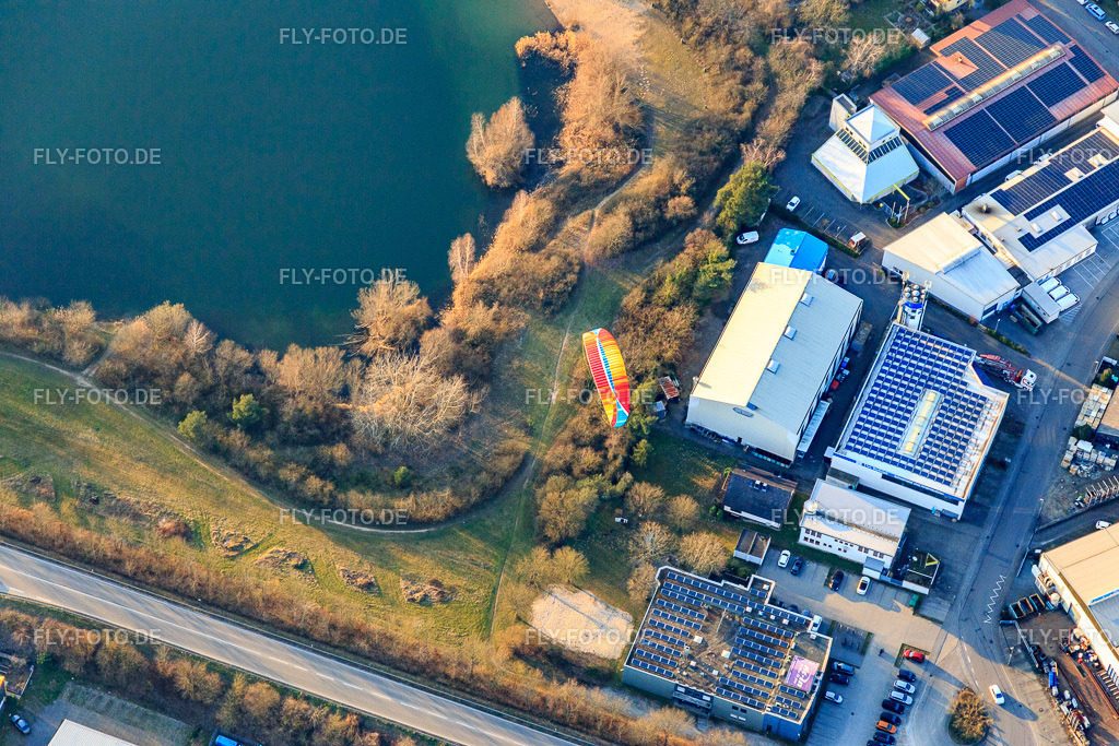 Schmitt Elektrotechnik und Fit-in FitnessClub 5 am Baggersee Blankenloch http://www.wolfgang-schmitt-elektrotechnik.de/ http://www.fit-in.de/ | Luftbild: Schmitt Elektrotechnik und Fit-in FitnessClub 5 am Baggersee Blankenloch http://www.wolfgang-schmitt-elektrotechnik.de/ http://www.fit-in.de/ im Ortsteil Blankenloch in Stutensee im Bundesland Baden-Württemberg in Deutschland. Foto: IMG_145498.jpg vom 07.03.2025 durch Werner Riehm/FLY-FOTO.de - Realisiert mit Pictrs.com