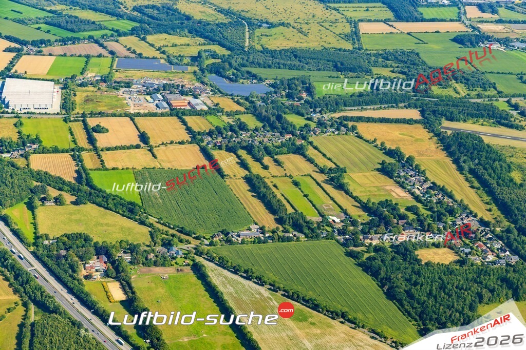 Schöne Luftaufnahme als Geschenk in Langberg Handewitt - Die Luftbildaufnahme wurde 2025 vom UL-Flugzeug heraus erstellt ( keine Drohne ) - Hochauflösende Luftaufnahme -Nicht vergleichbar mit Google Maps oder Satelittenbilder- Die Geschenkidee !Mit Lizenz und Bildrechte bestellbar