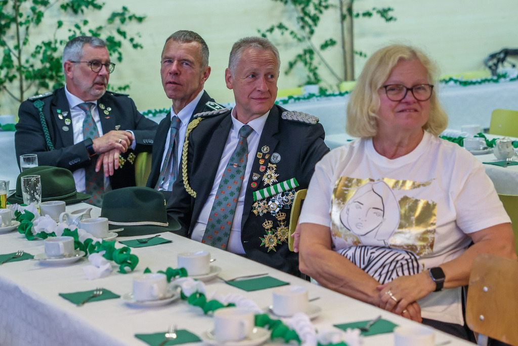 top-top.de-250627-007 | Foto, Video, Fotografie, Videografie, Fotobox, DJ, Discjockey, Musik, Musikbox, Veranstaltung, Photobooth, Amazon, Ebay, Buchtipp, Bestseller, Autor, Verlag, Buch, Wesel, Hamminkeln, NRW, Dinslaken, Rees, Drohne, Hochzeit, Party, Fotobox, Wesel, Fotograf