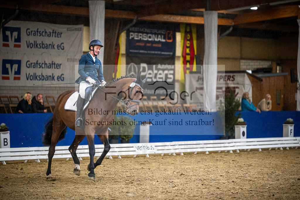 DOS_0399 | Entdecke hochwertige Reitturnierfotos von Foto Oger. Professionell, emotional und authentisch – jetzt Lieblingsmomente im Shop bestellen.Deutschlandweite Turnierfotografie. - Realisiert mit Pictrs.com