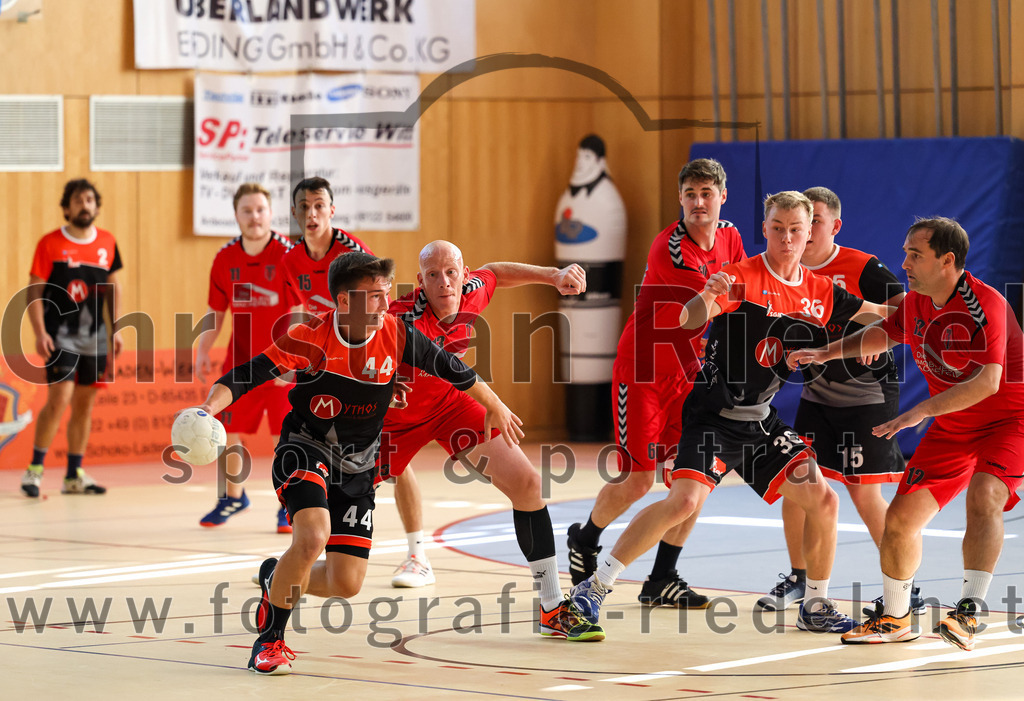 2022-10-16_074_SpVgg_Altenerding_II_gegen_SG_Moosburg_II | Erding, Deutschland, 16.10.2022:
Handball, Bezirksklasse Männer 2022 / 2023, 2. Spieltag, SpVgg Altenerding II gegen SG Moosburg II, Endergebnis: 30:23

Foto: Christian Riedel / fotografie-riedel.net