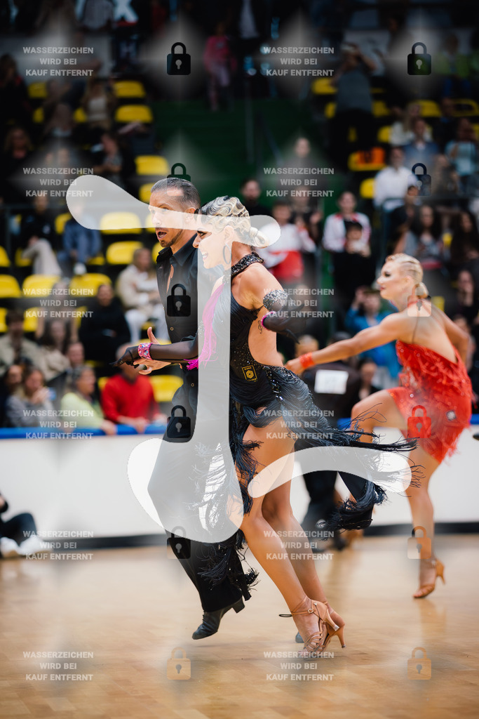 Hessen Tanzt WDSF International Open Latin 5th (29) Vinzenz Dörlitz _ Albena Daskalova (TD TSC Düsseldorf Rot-Weiß)-2025-05-18-5429 | Webshop for digital downloads and prints of dance sport, event & show photographer Julian Link - Realisiert mit Pictrs.com