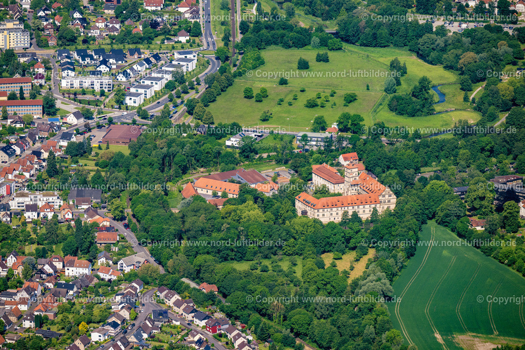 Lemgo_Schloss_Brake_Wasserschloss_ELS_0529050623 | LEMGO 05.06.2023 Palais des Schloss Brake an der Schloßstraße im Ortsteil Brake in Lemgo im Bundesland Nordrhein-Westfalen, Deutschland. Weiterführende Informationen bei: Weserrenaissance-Museum Schloss Brake. // Palace Brake on Schlossstrasse in the district Brake in Lemgo in the state North Rhine-Westphalia, Germany. Further information at: Weserrenaissance-Museum Schloss Brake. Foto: Martin Elsen