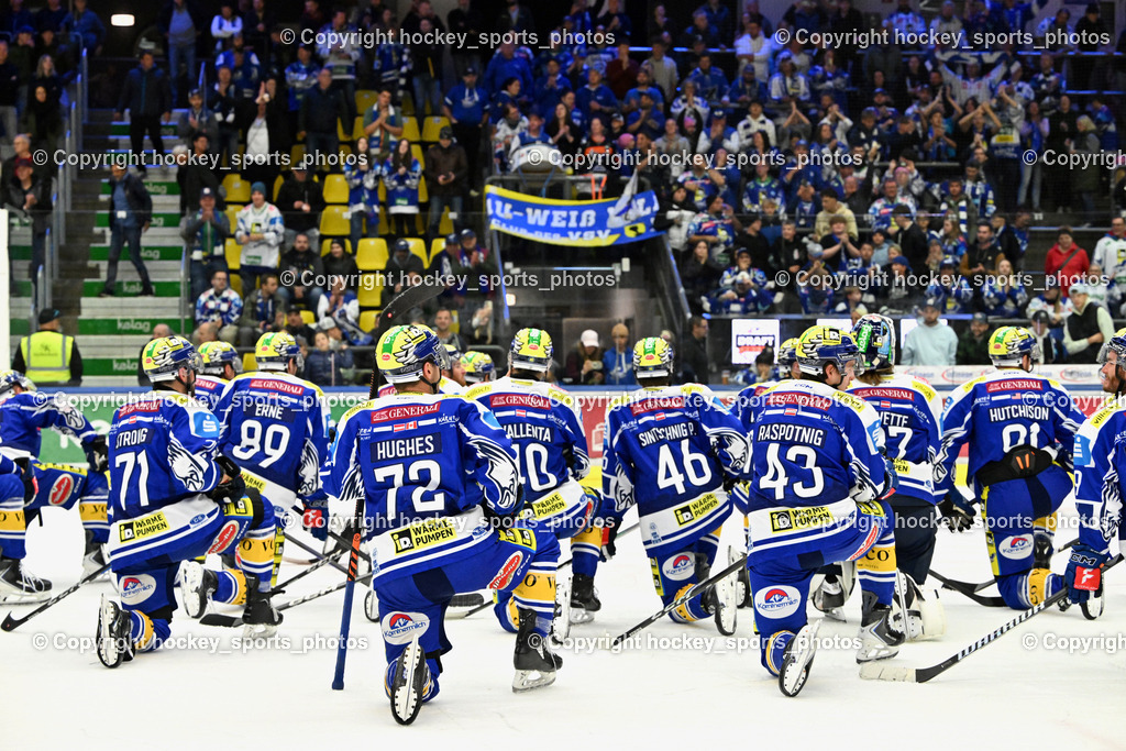 EC IDM WÄRMEPUMPEN VSV vs. FTC-TELEKOM JÉGKORONG | EC VSV Jubel mit Fans, EC IDM WÄRMEPUMPEN VSV vs. FTC-TELEKOM JÉGKORONG, EC IDM WÄRMEPUMPEN VSV vs. FTC-TELEKOM JÉGKORONG am 19.10.2025 in Villach (Stadthalle Villach), Austria, (Photo by Bernd Stefan)