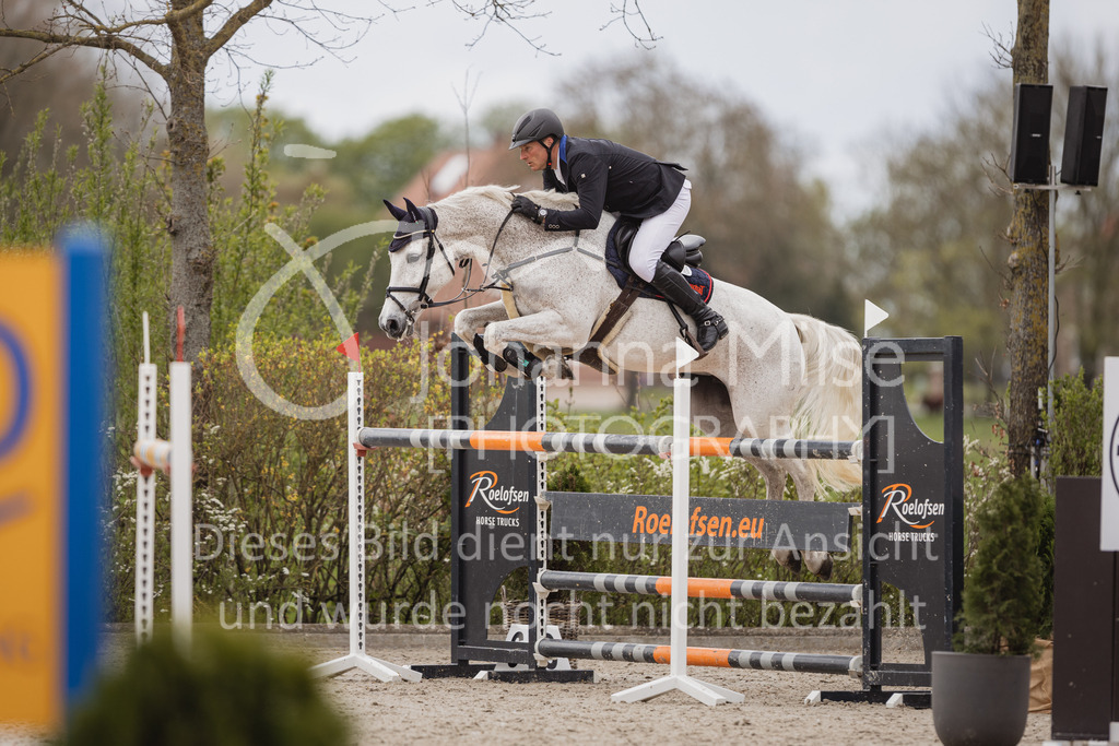 230427_HofSosath_2Ph-M2St-179 | Deine schönsten Turniermomente als professionelle Fotos! Entdecke hochwertige Pferdesport-Fotografie im Online-Shop. Jetzt Fotos finden & bestellen!