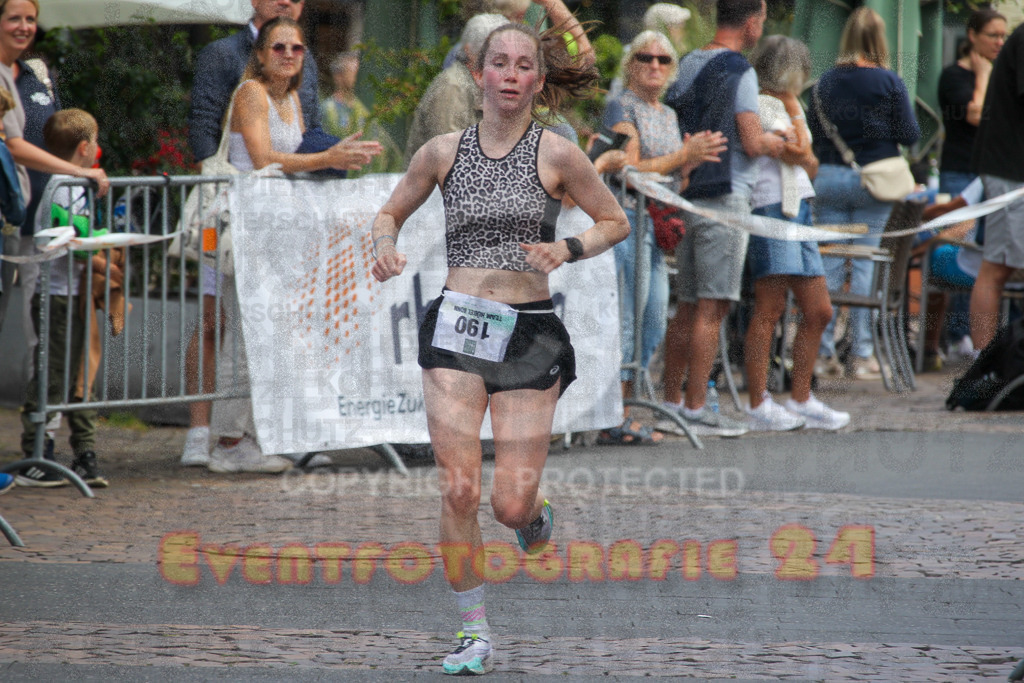 250824_1252_EV4_9582 | Sportfotografie im Rhein-Sieg Kreis, Köln, Bonn, NRW, Rheinland Pfalz, Hessen, etc. Unser Tätigkeitsfeld umfasst den Laufsport vom Volkslauf über den Marathon, Duathlon, Triathon bis zum Ultralauf wie Kölnpfad Ultra oder Schindertrail.