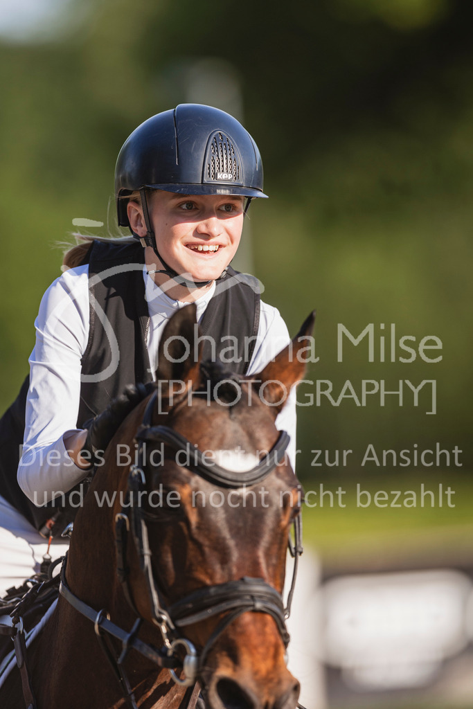 250501_MünsterHandorf_PonyTrophy-325 | Deine schönsten Turniermomente als professionelle Fotos! Entdecke hochwertige Pferdesport-Fotografie im Online-Shop. Jetzt Fotos finden & bestellen!