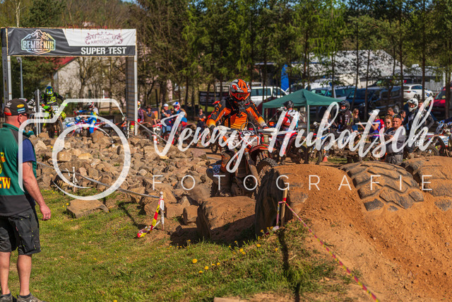 JHF.ECHT.4h.Samstag420 | jennyhubatsch-endurofotografie