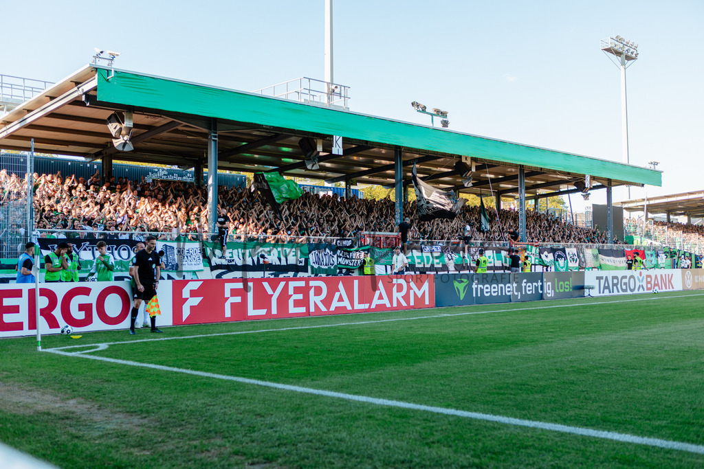 DFB-Pokal 2025/2026, 1. Runde: SC Preußen Münster - Hertha BSC Berlin | Münster, 18.08.2025: DFB-Pokal 2025/2026, 1. Runde, SC Preußen Münster gegen Hertha BSC Berlin im LVM-Preußenstadion in Münster.(Foto: sportfotografie.ms | Markus Paletta) - Realisiert mit Pictrs.com