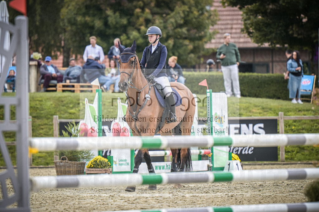 DOS_0346 | Entdecke hochwertige Reitturnierfotos von Foto Oger. Professionell, emotional und authentisch – jetzt Lieblingsmomente im Shop bestellen.Deutschlandweite Turnierfotografie. - Realisiert mit Pictrs.com