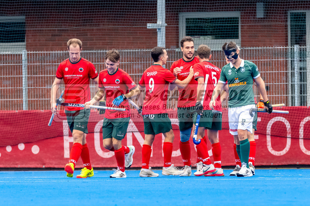 HK_20240915_106512 | 1. Bundesliga Herren Crefelder HTC - Uhlenhorst Mülheim am 15.9.2024 Crefelder HTC , CHTC, Krefeld , Linus Michler ( Crefelder HTC #7 ) , Reissinger Hans ( Crefelder HTC #21 ), Sharp Lachlan ( Crefelder HTC #9 ) , Masi Pfandt ( Crefelder HTC #77 ) , Howard Tim ( Crefelder HTC #5 ) , Max Godau ( Uhlenhorst Mülheim #23 )
