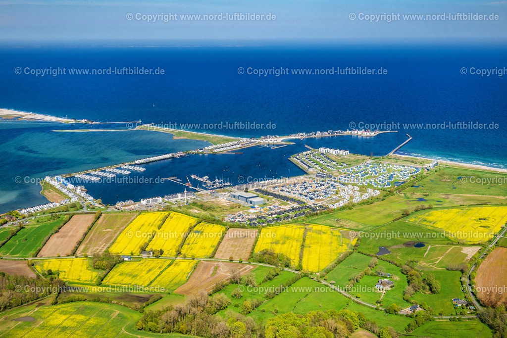 Olpenitz_ELS_6462010524 | KAPPELN 01.05.2024 Yachthafen mit Sportboot- Anlegestellen und Bootsliegeplätzen am Uferbereich der Ostsee in Kappeln im Bundesland Schleswig-Holstein, Deutschland. Weiterführende Informationen bei: Gerald Kretschmer. // Pleasure boat marina with docks and moorings on the shore area Ostsee in Kappeln in the state Schleswig-Holstein, Germany. Further information at: Gerald Kretschmer. Foto: Martin Elsen
