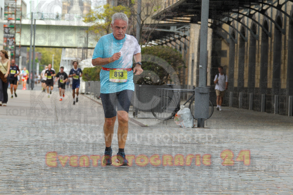 250920_1322_EV4_5352 | Sportfotografie im Rhein-Sieg Kreis, Köln, Bonn, NRW, Rheinland Pfalz, Hessen, etc. Unser Tätigkeitsfeld umfasst den Laufsport vom Volkslauf über den Marathon, Duathlon, Triathon bis zum Ultralauf wie Kölnpfad Ultra oder Schindertrail.