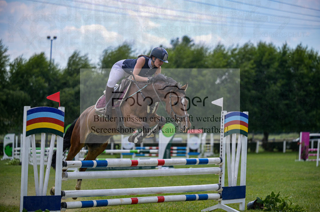 Reitturnier Voxtrup | Entdecke hochwertige Reitturnierfotos von Foto Oger. Professionell, emotional und authentisch – jetzt Lieblingsmomente im Shop bestellen.Deutschlandweite Turnierfotografie. - Realisiert mit Pictrs.com