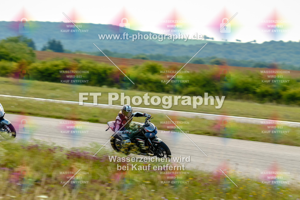 Chambley Juli-0138 | Hier findet Ihr Bilder von Touristenfahrten auf der Nürburgring Nordschleife oder von anderen Veranstaltungen die ich besucht habe. Viel Spass beim Durch Schauen 