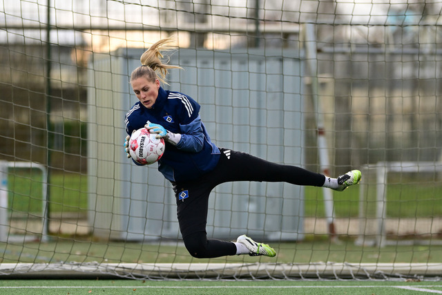 Fußball I Frauen I Saison 2025-2026 I Regionalliga Nord I 11. Spieltag I Hamburger SV U20 - Holstein Kiel I 27251 | Der Sportfotograf. - Realisiert mit Pictrs.com