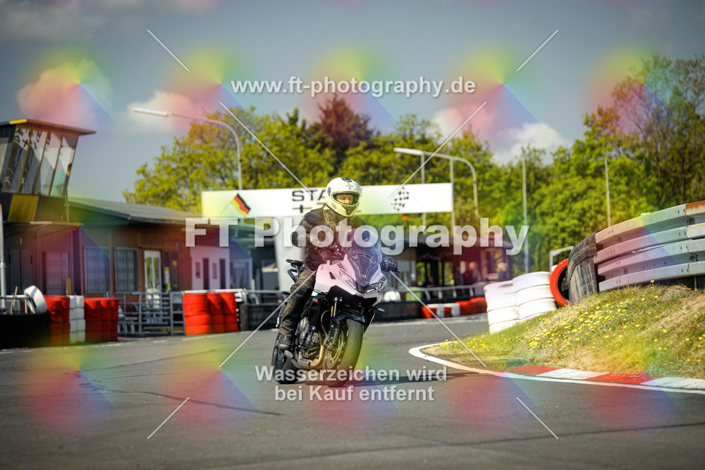 OBK_Mai_Volker_Adam-10592 | Hier findet Ihr Bilder von Touristenfahrten auf der Nürburgring Nordschleife oder von anderen Veranstaltungen die ich besucht habe. Viel Spass beim Durch Schauen 