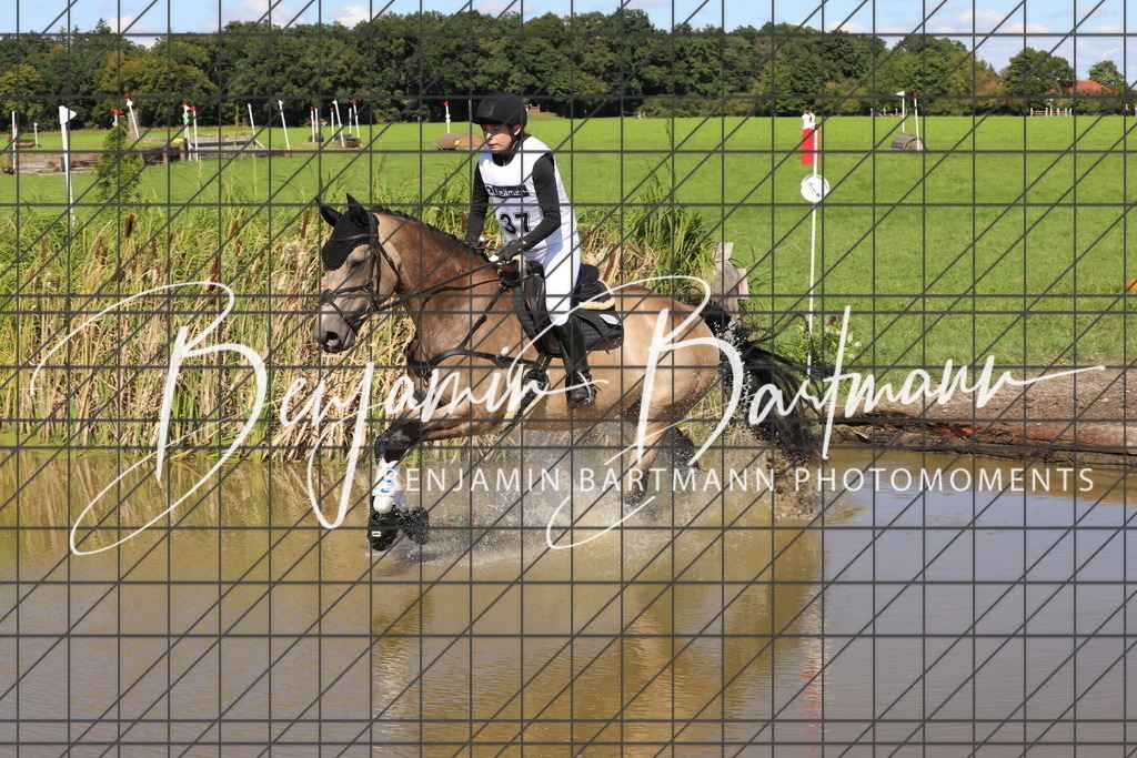 AZ2A0126 | Benjamin Bartmann Photomoments