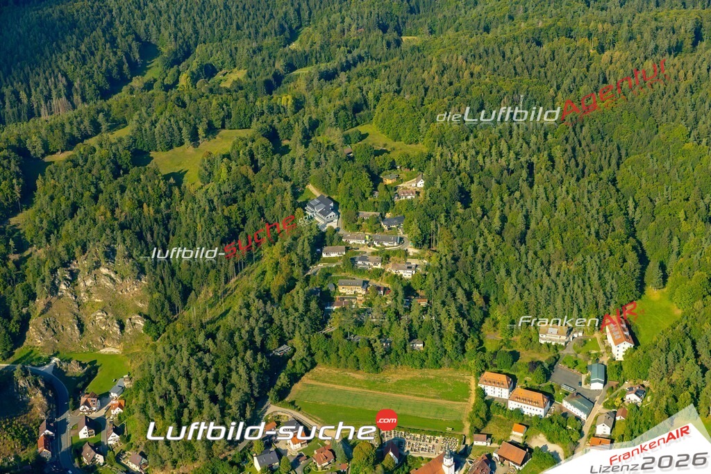 Das Luftbild zeigt :  Obertrubach - Die Luftaufnahme wurde 2024 vom UL-Flugzeug aus erstellt ( keine Drohne ) - Hochauflösende Luftaufnahme - Für grossformatige Ausdrucke geeignet. Die Geschenkidee !Mit Lizenz und Bildrechte bestellbar