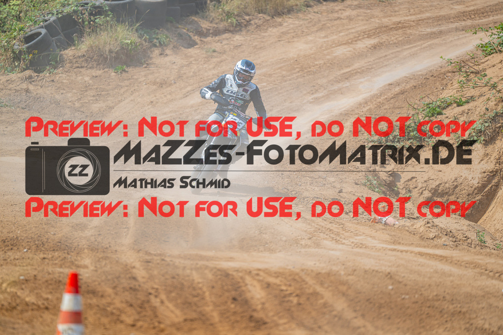 MaZZes-Fotomatrix-20260816-618033 | S2