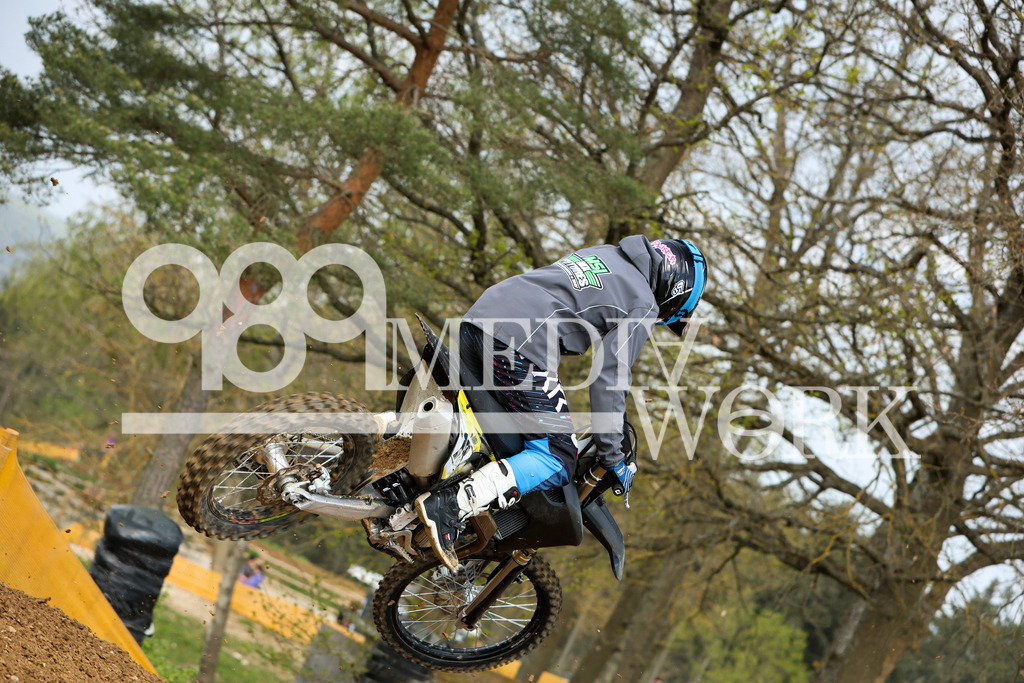 5E6A9791 | 989 MEDIAWORK