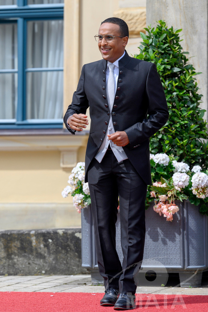 _DWA3945 | MATA IndoCon - Realisiert mit Pictrs.com