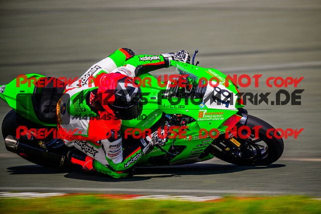 MaZZes_FotoMatrix_240728_6007705_7405 | STK