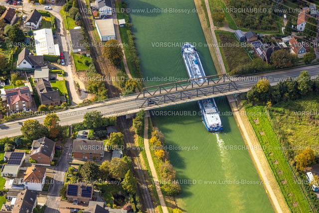 Voerde241009587 | Luftbild, Wesel-Datteln-Kanal und Kanalbrücke Frankfurter Straße, Binnenschifffahrt, Friedrichsfeld, Voerde, Niederrhein, Nordrhein-Westfalen, Deutschland
