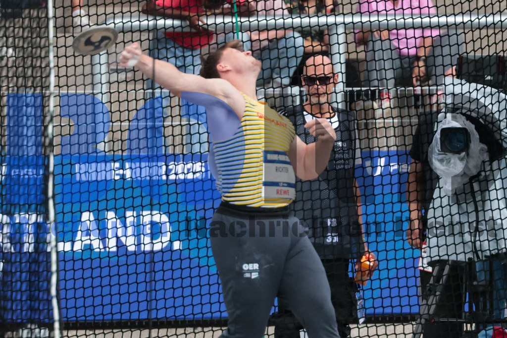 SES_RRGLAT20250721-94 | bond - Realisiert mit Pictrs.com