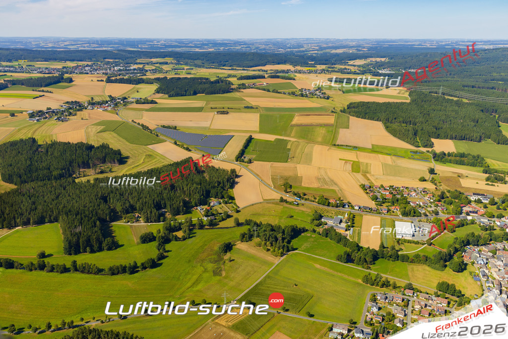 Luftaufnahme von  Marktleuthen - Die Luftaufnahme wurde 2025 vom UL-Flugzeug heraus erstellt ( keine Drohne ) - Hochauflösende Luftaufnahme - für professionelle Ausdrucke geeignet. Die Geschenkidee !Mit Lizenz und Bildrechte bestellbar