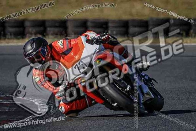 pubi3869 | Professionelle Fotos von Sportveranstaltungen, aber auch Hochzeiten und anderen Events. - Realisiert mit Pictrs.com