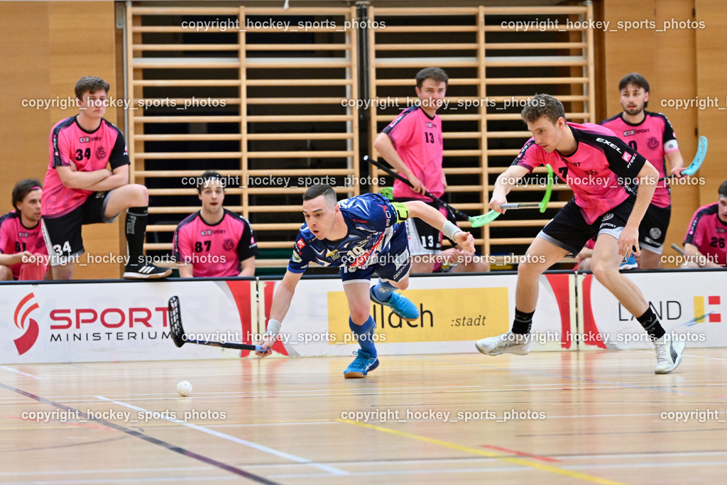 VSV Unihockey vs. Wiener Floorball Verein | #7 SCHEIDL Peter Wiener Floorballverein, #19 Philipp Seiser VSV Unihockey, VSV Unihockey vs. Wiener Floorball Verein, VSV Unihockey vs. Wiener Floorball Verein am 18.05.2025 in Villach (Ballspielhalle St. Martin), Austria, (Photo by Bernd Stefan)