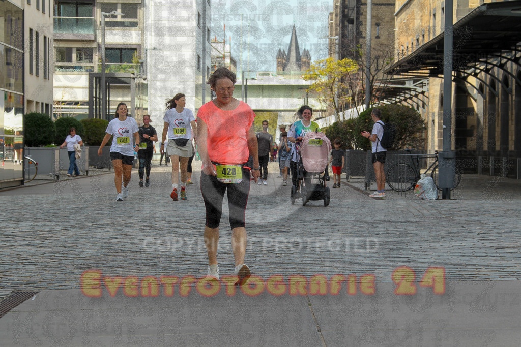 250920_1342_EV4_6519 | Sportfotografie im Rhein-Sieg Kreis, Köln, Bonn, NRW, Rheinland Pfalz, Hessen, etc. Unser Tätigkeitsfeld umfasst den Laufsport vom Volkslauf über den Marathon, Duathlon, Triathon bis zum Ultralauf wie Kölnpfad Ultra oder Schindertrail.