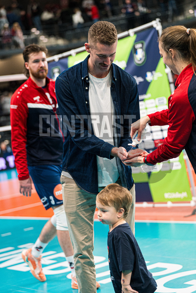 Volleyball I Herren I Saison 2025/2026 I CEV Champions League I CLVM69 I SVG Lüneburg - Sporting CP Lisboa | CONTRAST ZERØ MEDIA - Realisiert mit Pictrs.com
