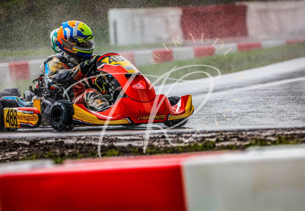 F6AAC84A-0764-4C5B-8575-1E17FD11EA3B | traudl_s_fotos