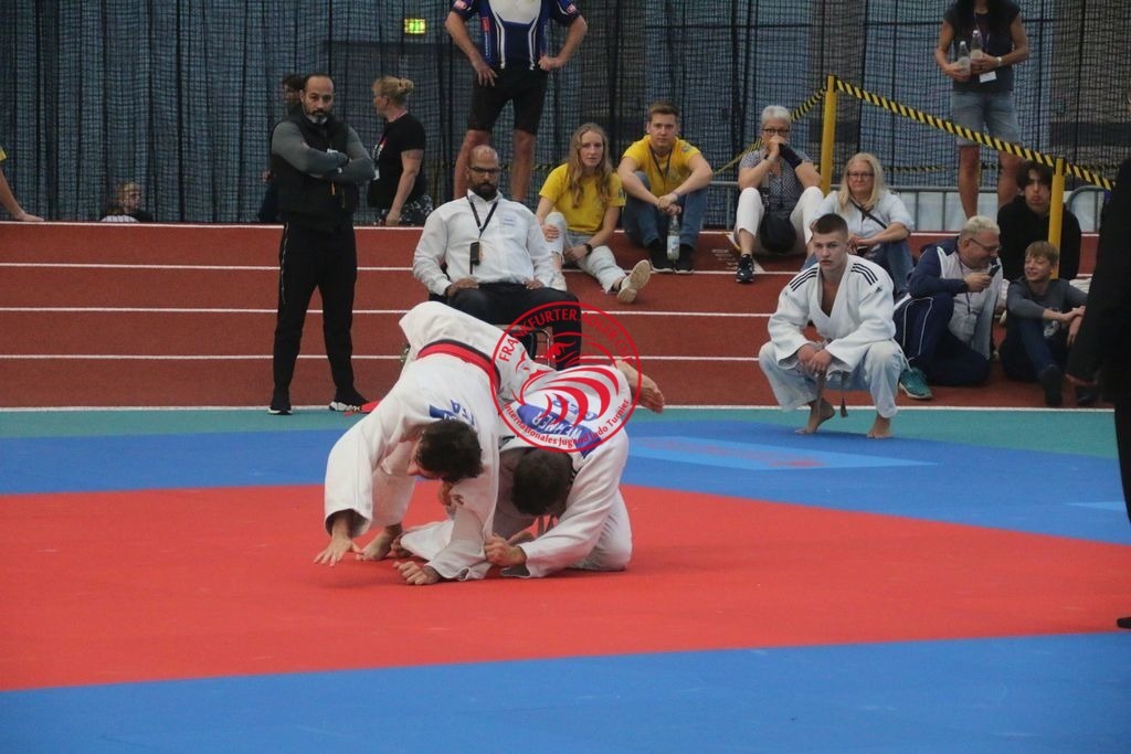 MSY-2022-10-30-7910 | Fotos vom Adler Cup - Pictures from Adler Cup

Hier findet Ihr alle Eindrücke und großen Momente der Adler Cup Wochenenden. Here you will find all impressions and great moments of the Adler Cup weekends. - Realisiert mit Pictrs.com