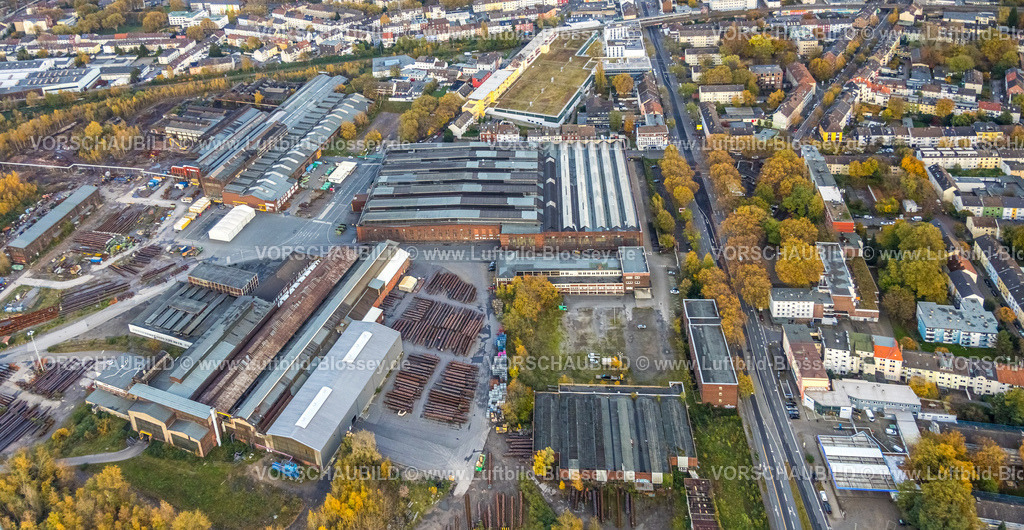 Bochum231102624 | Luftbild, Industrieanlagen im Westpark, Alte Werkshallen Bochumer Verein Verkehrstechnik GmbH, Alleestraße mit herbstlichen Laubbäumen, Kruppwerke, Bochum, Ruhrgebiet, Nordrhein-Westfalen, Deutschland