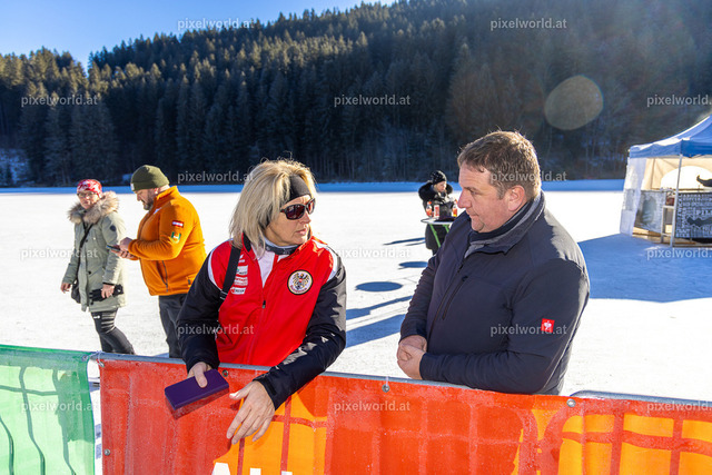Staatsmeisterschaft im Eisstock Weitenbewerb | Bildershop von pixelworld.at - Realisiert mit Pictrs.com