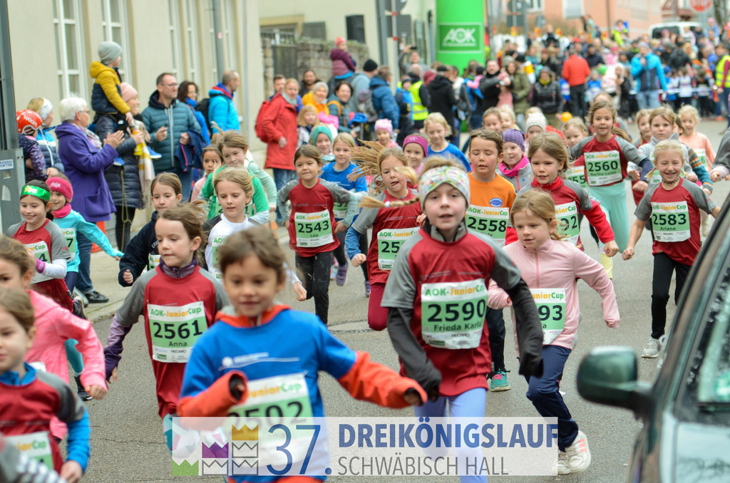 AOK JuniorCup 400m | 3Koenigslauf 2023 - Realisiert mit Pictrs.com