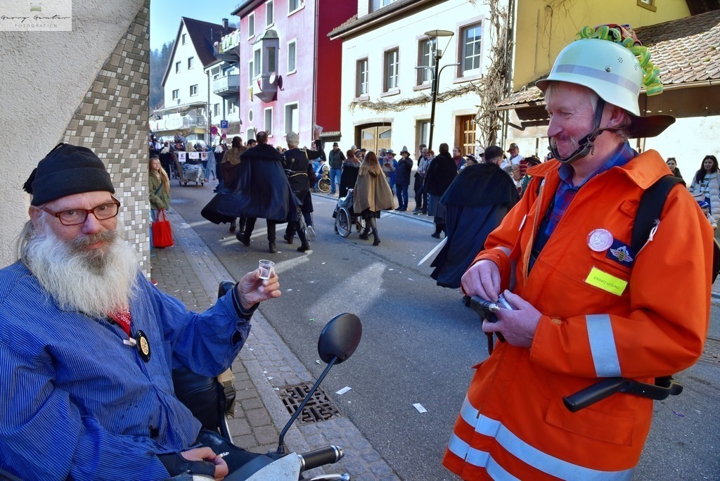 FaMoUmzug-066-RA | Fotoblog Schwarzwald, Foto Blog Wiesental, Pfaffenberg, Winterzauber, Zeller Bergland, Zell im Wiesental, Fotoblog Wiesental, Landschaftsfotos, Bilder Wiesental, Natur, Naturbilder, Fastnacht, Zeller Fastnacht, Zeller Fasnacht, Zeller Bergland, Belchen, - Realisiert mit Pictrs.com